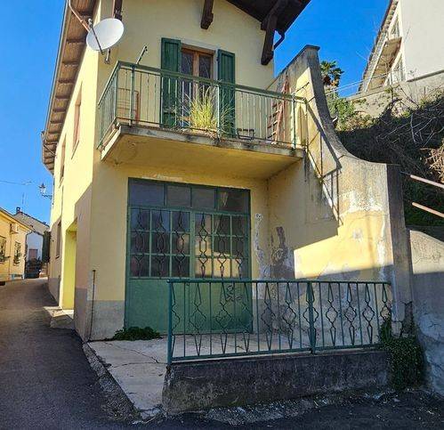 casa indipendente in vendita ad Ozzano Monferrato
