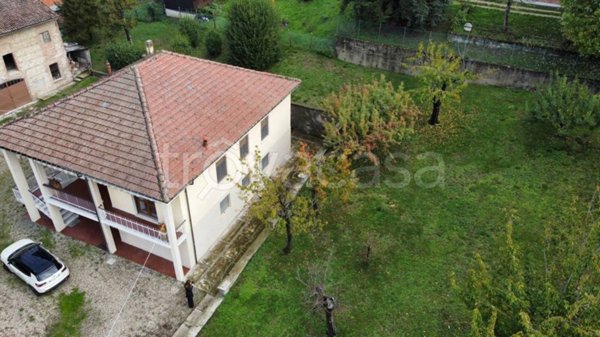 casa indipendente in vendita a Paderna