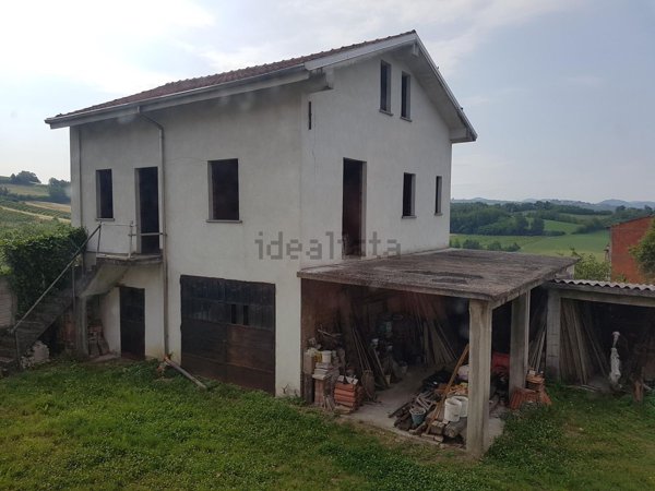 casa indipendente in vendita a Paderna