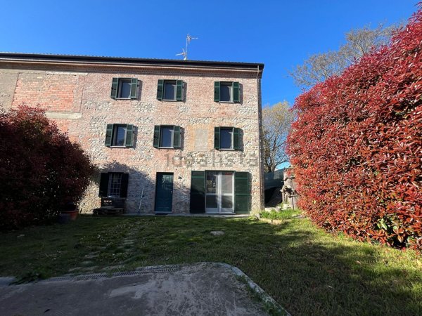 casa indipendente in vendita a Paderna