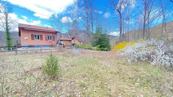 casa indipendente in vendita a Pareto