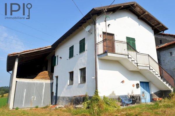 casa indipendente in vendita a Pareto