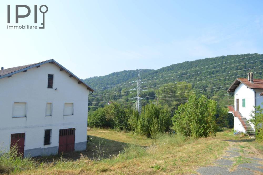 casa indipendente in vendita a Pareto