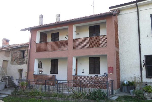 casa indipendente in vendita a Pareto