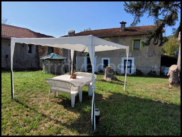 casa indipendente in vendita a Pareto in zona Miogliola