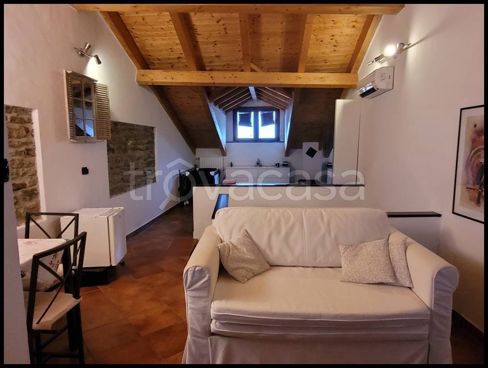 casa indipendente in vendita a Pareto