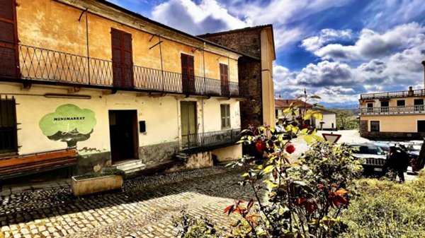 casa indipendente in vendita a Pareto