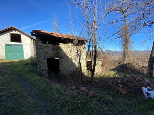 casa indipendente in vendita a Pareto