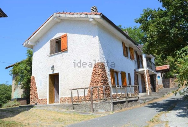 casa indipendente in vendita a Pareto