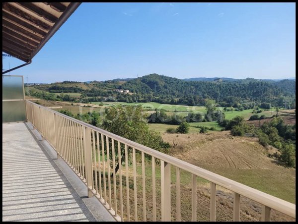 casa indipendente in vendita a Pareto