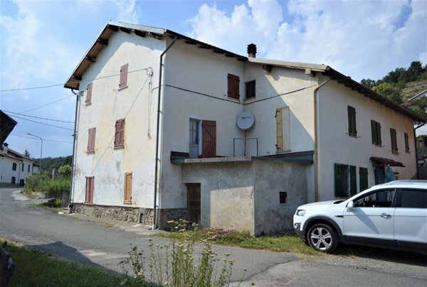 casa indipendente in vendita a Pareto