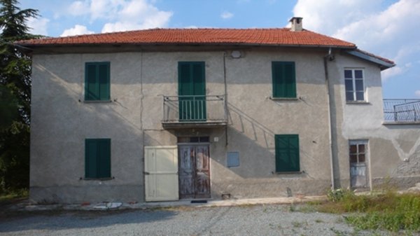 casa indipendente in vendita a Pareto