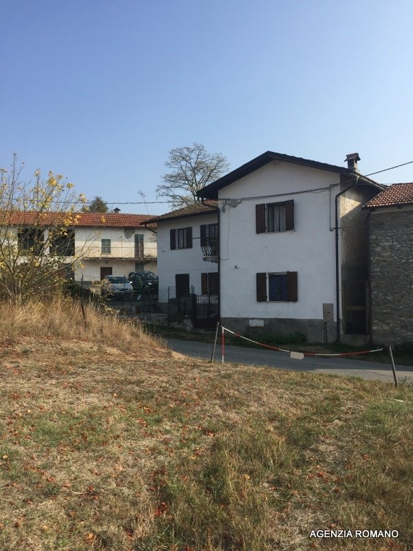 casa indipendente in vendita a Pareto