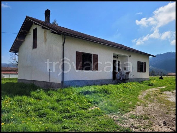 casa indipendente in vendita a Pareto in zona Miogliola