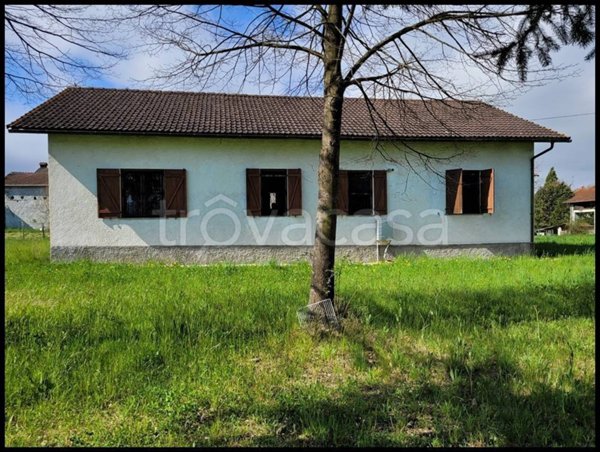 casa indipendente in vendita a Pareto in zona Miogliola