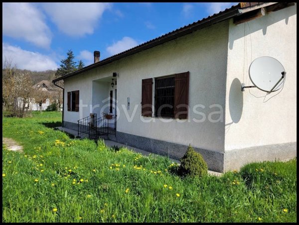 casa indipendente in vendita a Pareto in zona Miogliola