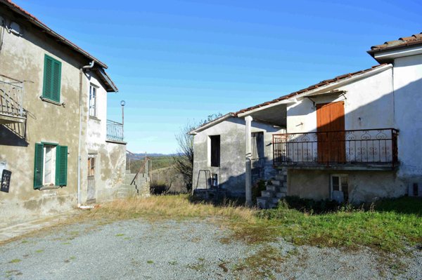 casa indipendente in vendita a Pareto