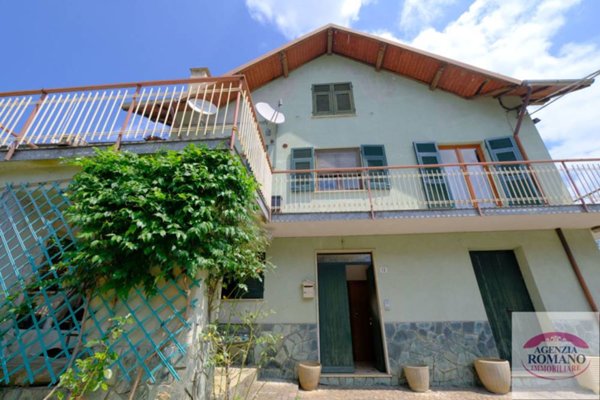 casa indipendente in vendita a Pareto in zona Miogliola