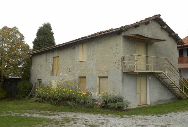 casa indipendente in vendita a Pareto