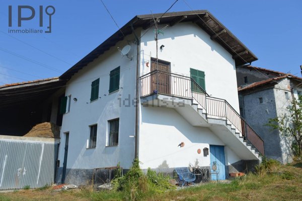 casa indipendente in vendita a Pareto