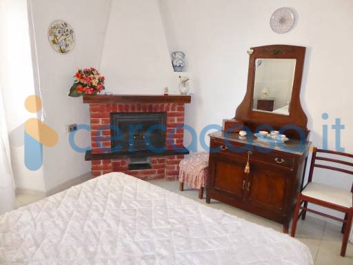 casa indipendente in vendita a Pareto