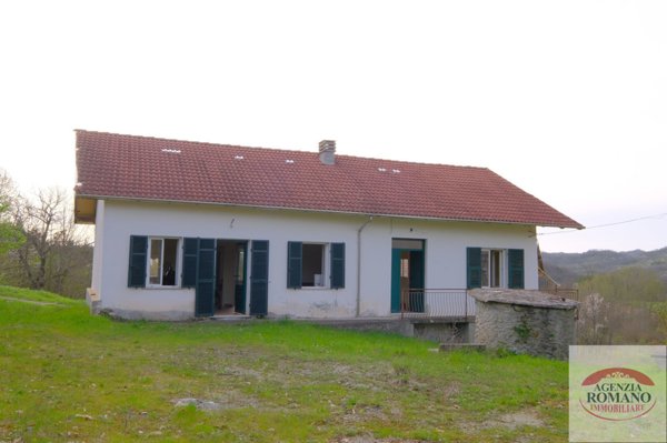 casa indipendente in vendita a Pareto