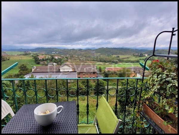 casa indipendente in vendita a Pareto