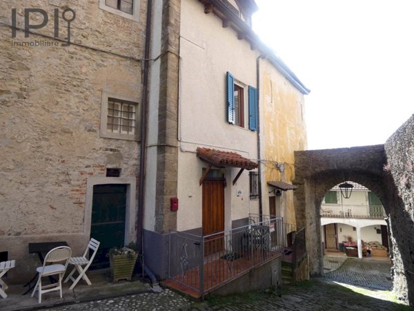 casa indipendente in vendita a Pareto