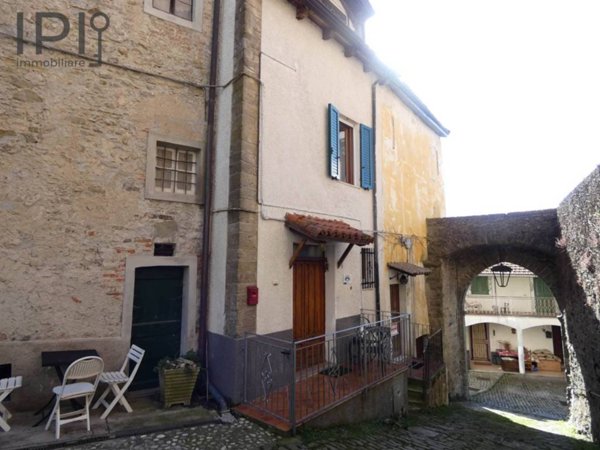 casa indipendente in vendita a Pareto