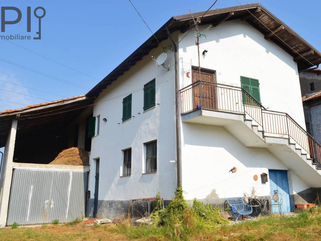 casa indipendente in vendita a Pareto