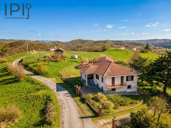 casa indipendente in vendita a Pareto in zona Giuliani