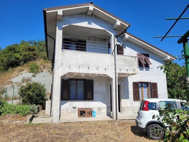 casa indipendente in vendita a Pareto in zona Roboaro