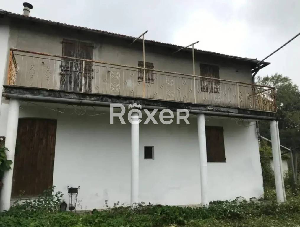 casa indipendente in vendita a Pareto