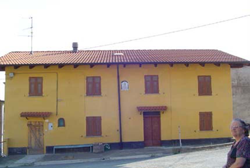 casa indipendente in vendita a Pareto in zona Giuliani