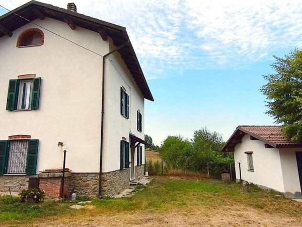 casa indipendente in vendita a Pareto in zona Roboaro