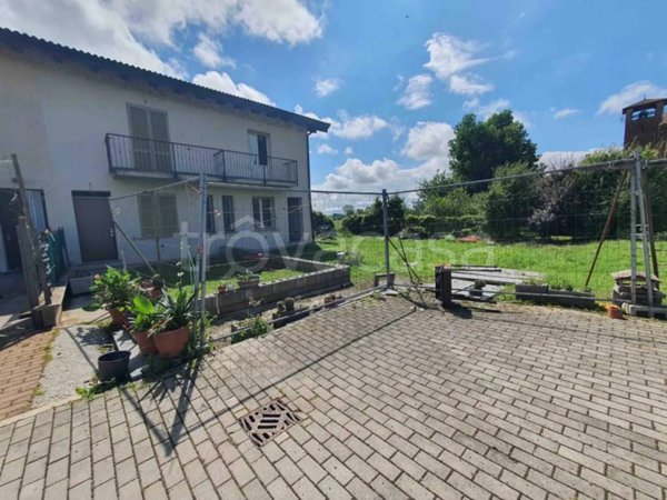 casa indipendente in vendita ad Abbadia Cerreto
