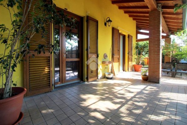 casa indipendente in vendita ad Abbadia Cerreto