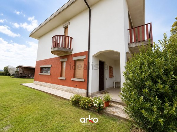 casa indipendente in vendita a Boffalora d'Adda