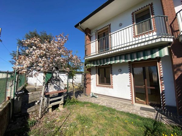 appartamento in vendita a Borghetto Lodigiano in zona Casoni