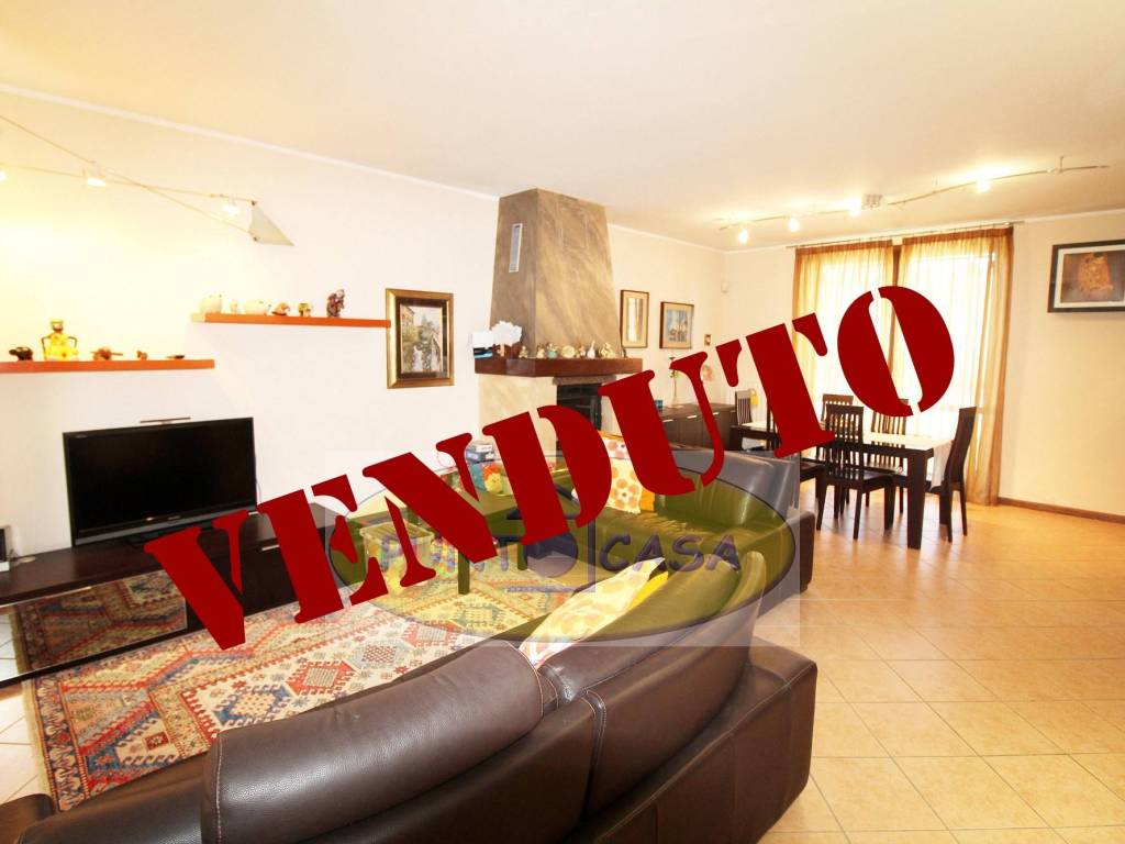 casa indipendente in vendita a Borghetto Lodigiano