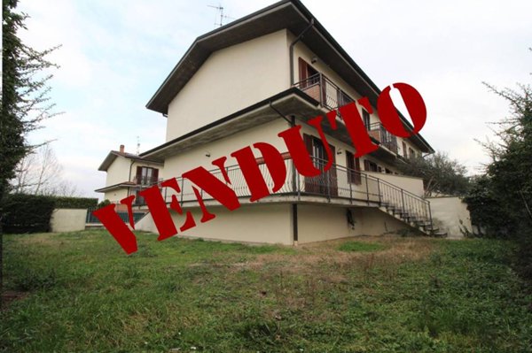 casa indipendente in vendita a Borghetto Lodigiano