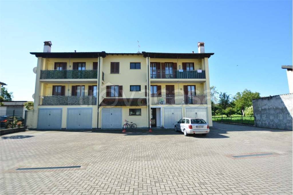 appartamento in vendita a Borghetto Lodigiano in zona Proprio