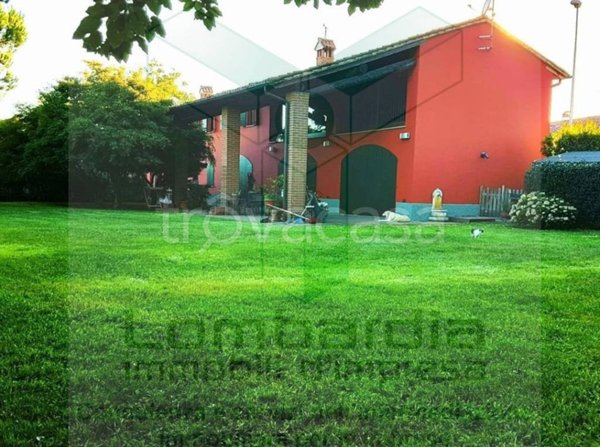 casa indipendente in vendita a Borghetto Lodigiano