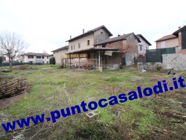casa indipendente in vendita a Borghetto Lodigiano