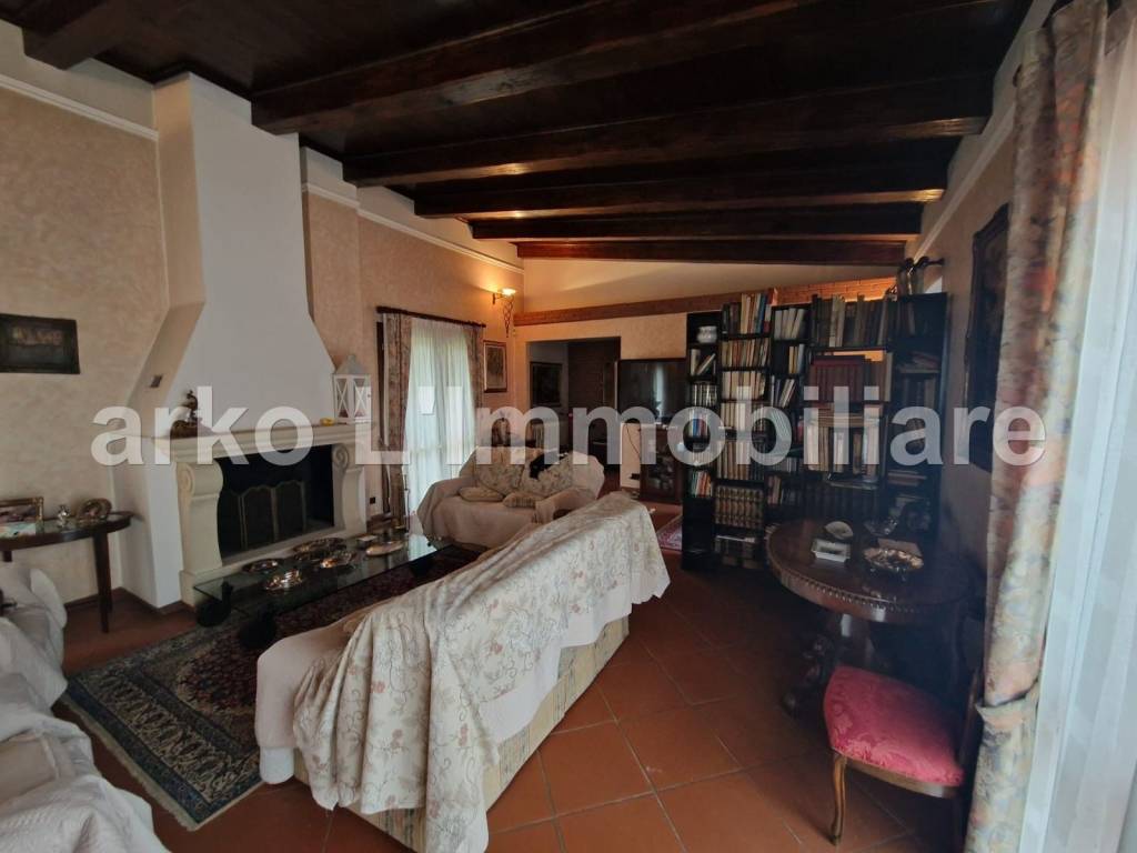 casa indipendente in vendita a Borghetto Lodigiano