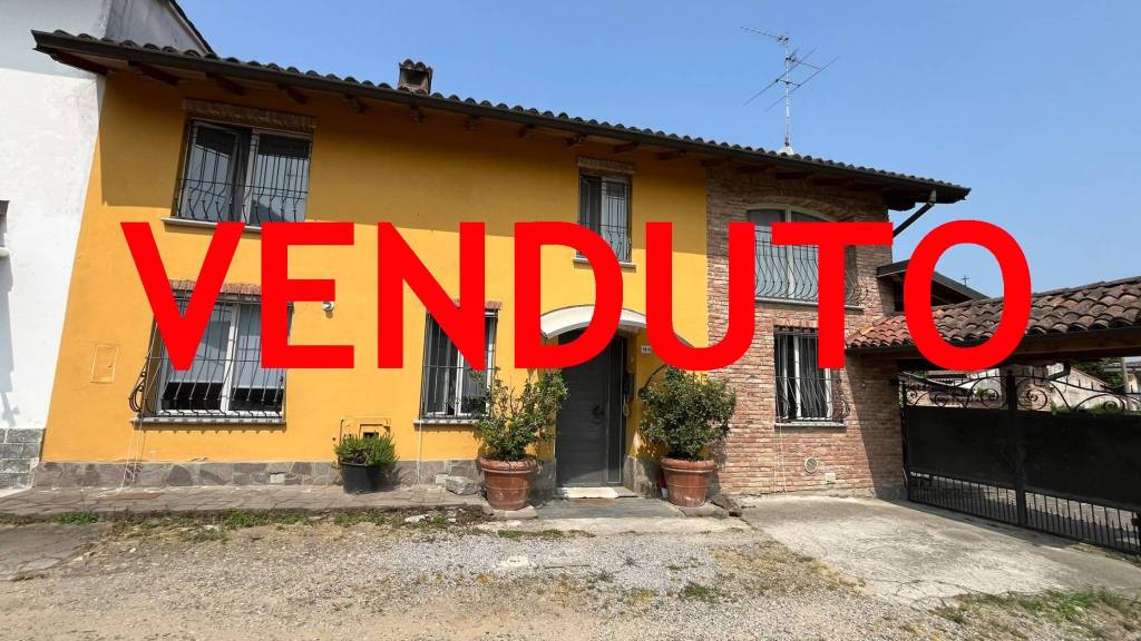 casa indipendente in vendita a Borghetto Lodigiano in zona Casoni