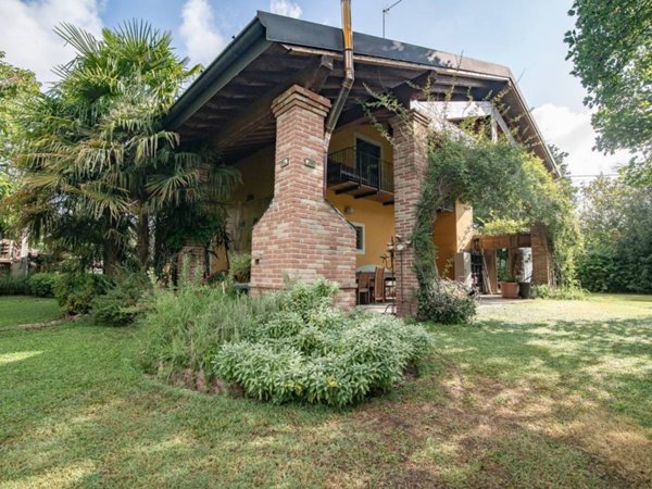 casa indipendente in vendita a Borghetto Lodigiano