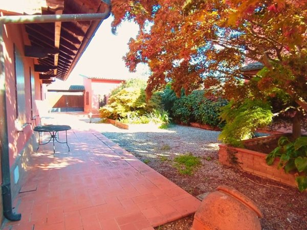 casa indipendente in vendita a Borghetto Lodigiano