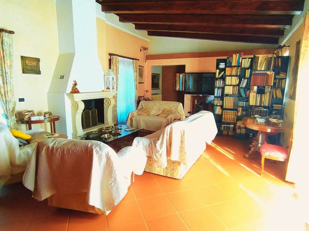 casa indipendente in vendita a Borghetto Lodigiano