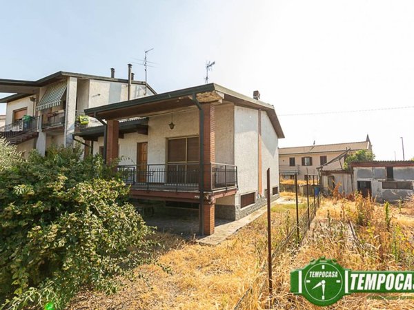 casa indipendente in vendita a Borghetto Lodigiano in zona Proprio